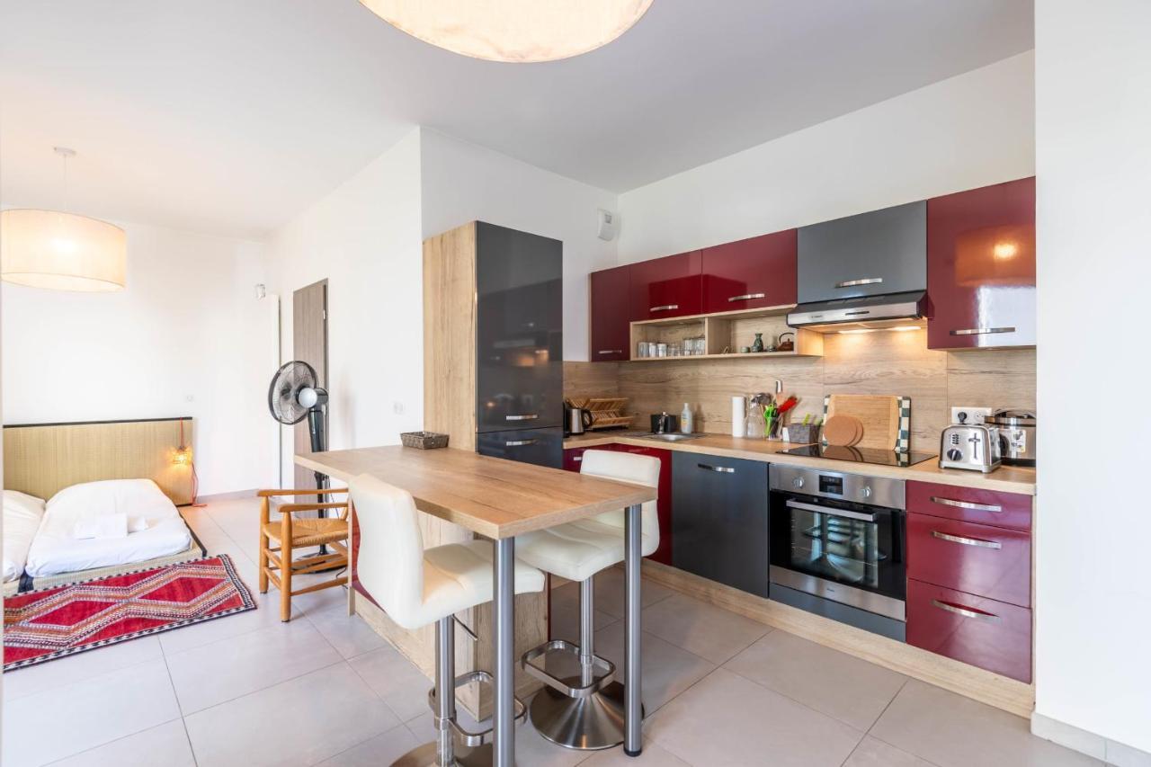 Charming Apartment With Balcony And Parking Near The Center Of אנסי מראה חיצוני תמונה