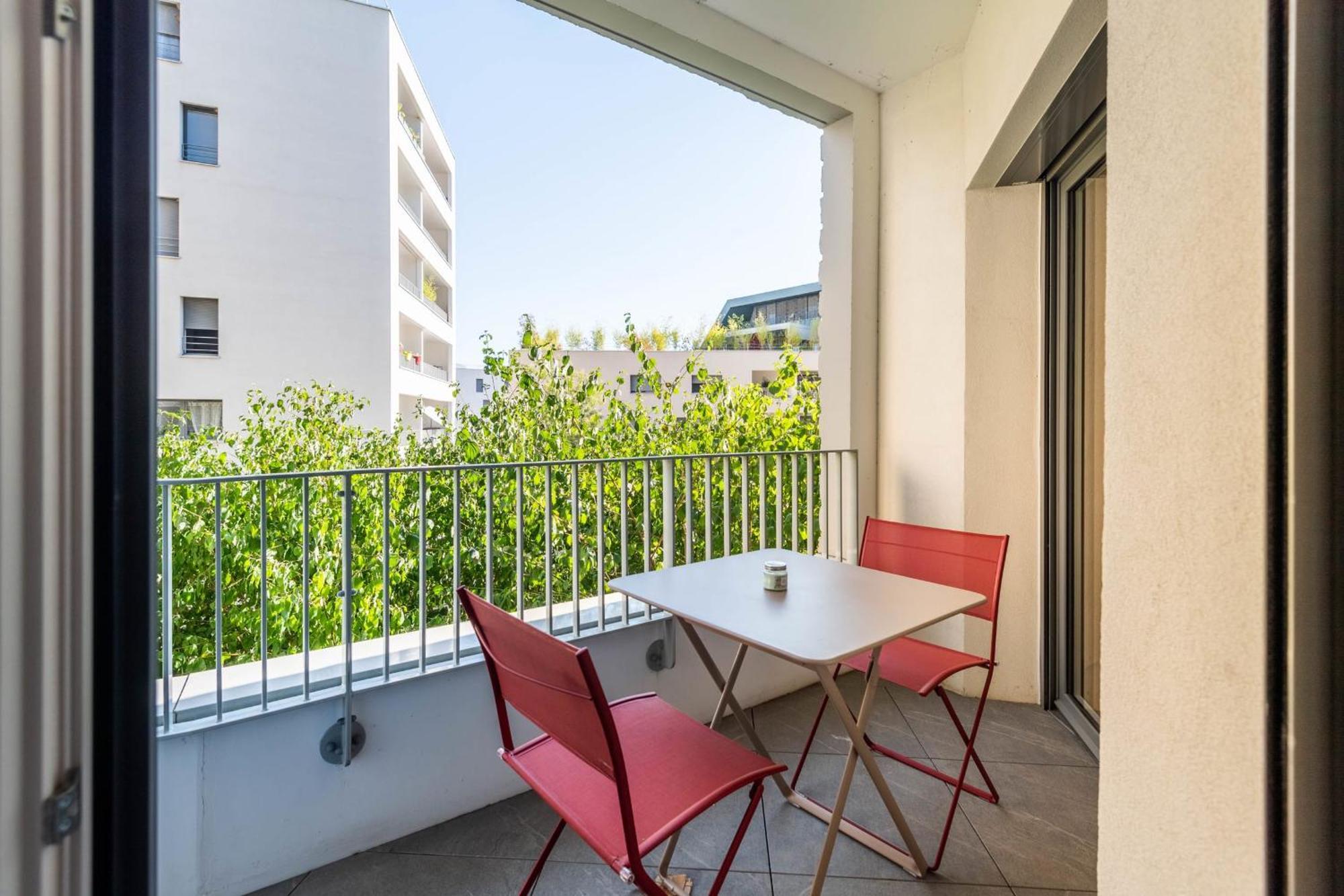 Charming Apartment With Balcony And Parking Near The Center Of אנסי מראה חיצוני תמונה